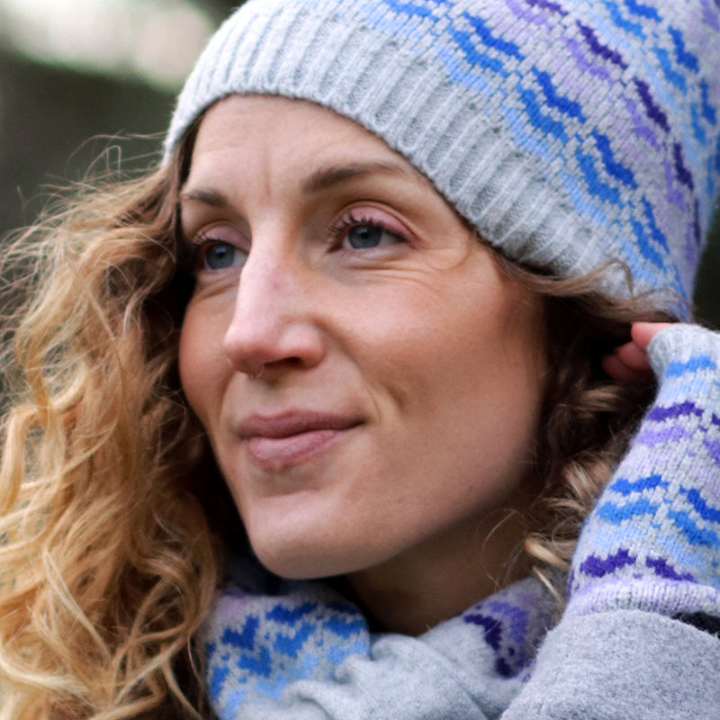 (a16) P.O.M. Grey Blue Mix Beanie Hat