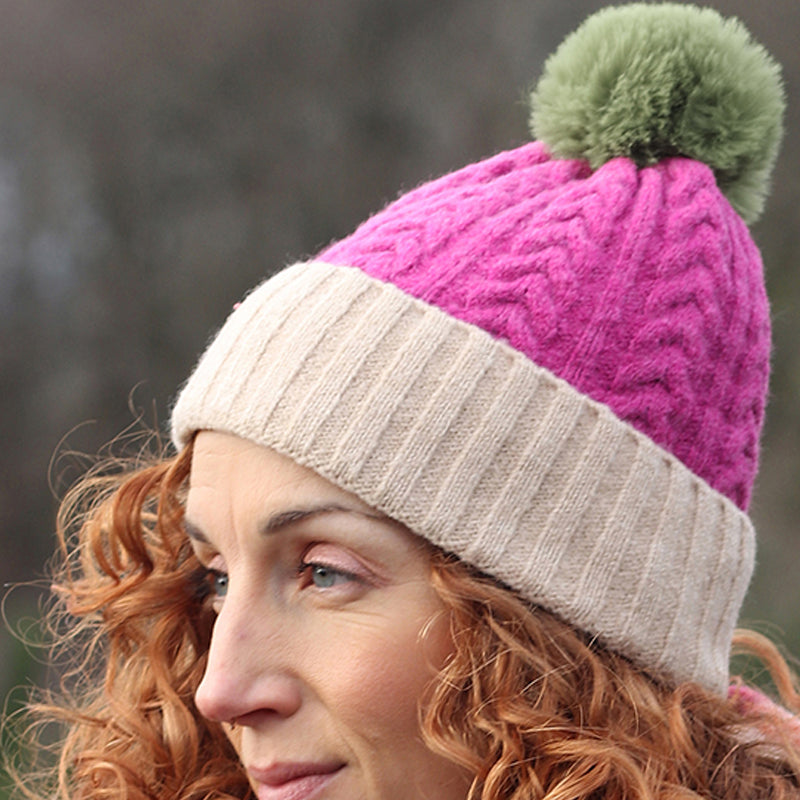 (a15) P.O.M. Pink Mix Bobble Hat