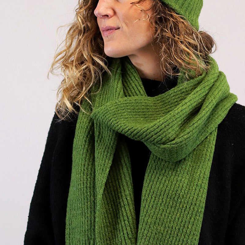 (a1c) P.O.M Long Scarf Forest Green