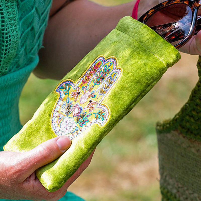 (b6) P.O.M. Cosmetic Make-Up Bag Lime Green Velvet