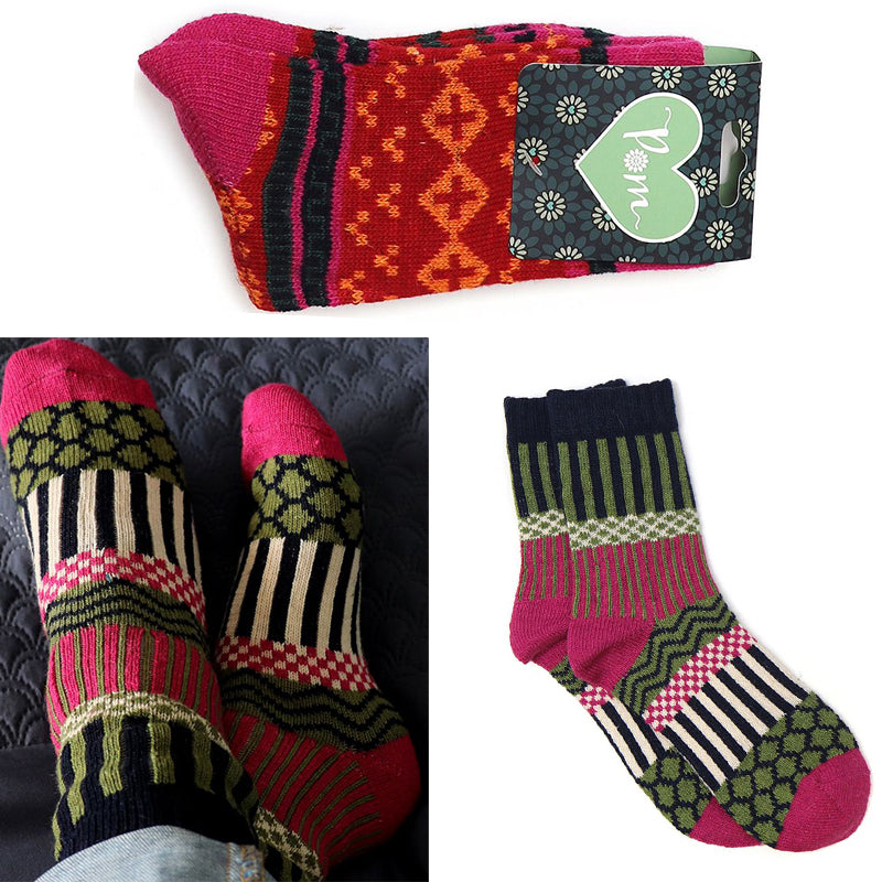 (a) P.O.M 2 Pairs Of Soft Multicoloured One Size Socks