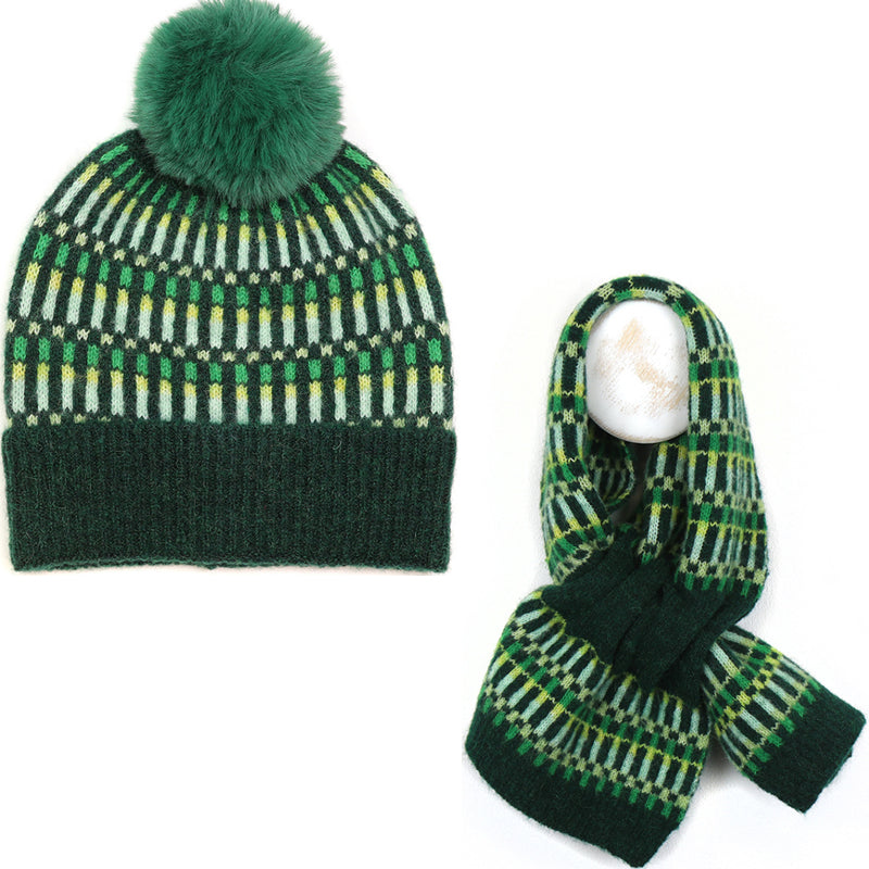 () P.O.M Green Pull Through Scarf And Bobble Hat Set