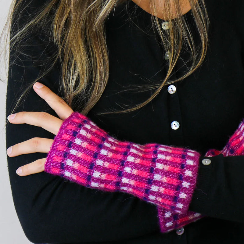 () P.O.M Fuschia Pull Through Scarf And Bobble Hat And Wrist Warmers Set