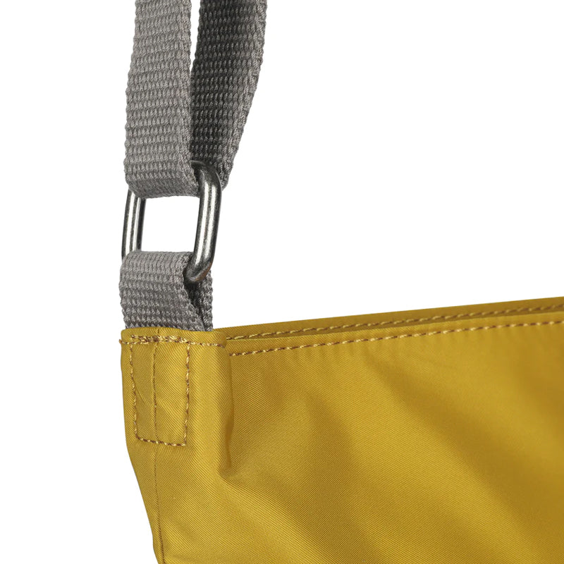 Roka Kennington (XB) Corn Crossbody Shoulder Bag Vegan Sustanable Product